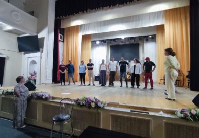 Подготовка творческих программ в разгаре